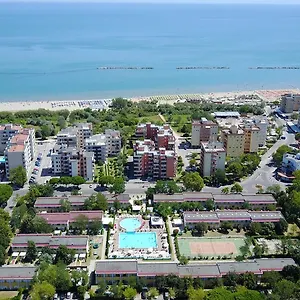 Blu Marlin Bungalow Con Piscina Aparthotel